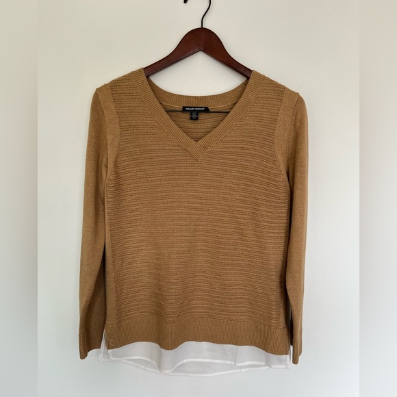 Hilary Radley Tan V-Neck Sweater with Layered Hem size small - Picture 3 of 6